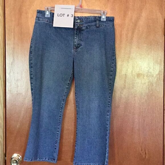 Ladies ankle jeans in maternity medium by MOTHERHD - Picture 1 of 8